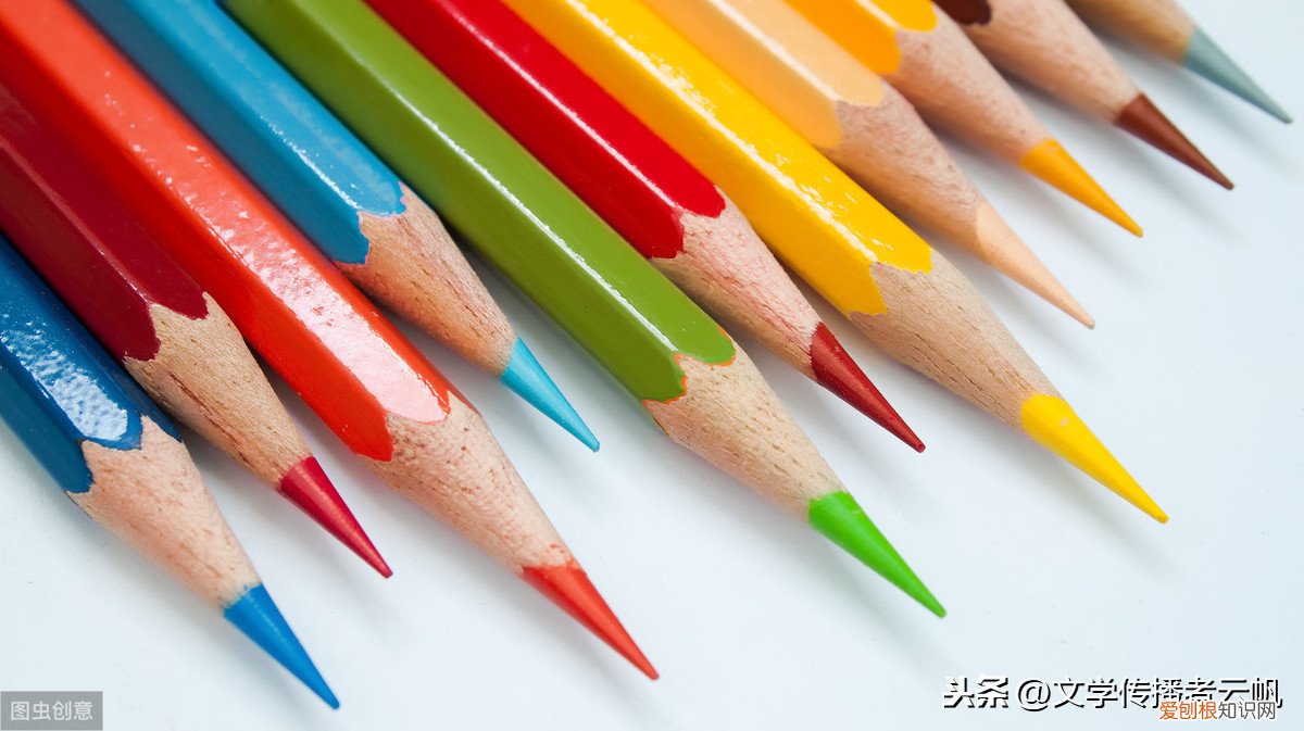 钢笔和宝珠笔的区别对比哪个好 哪个更适合日常书写