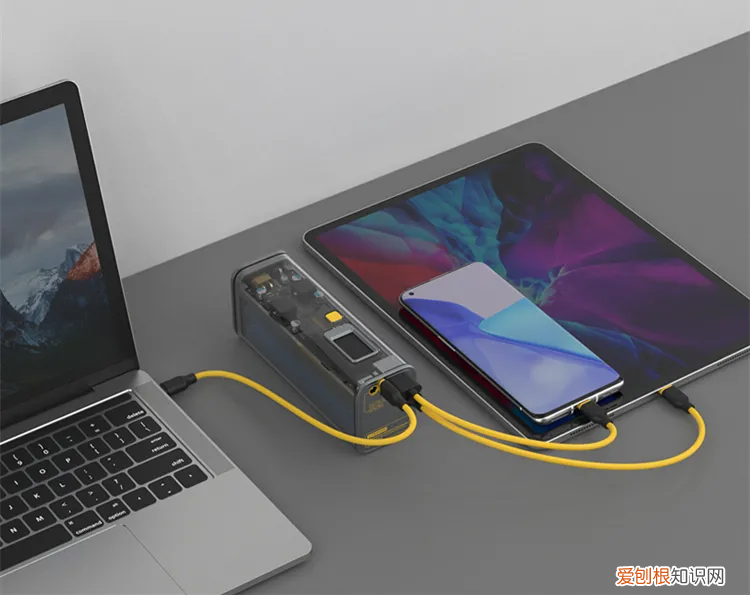 闪极超级移动电源揭秘评测