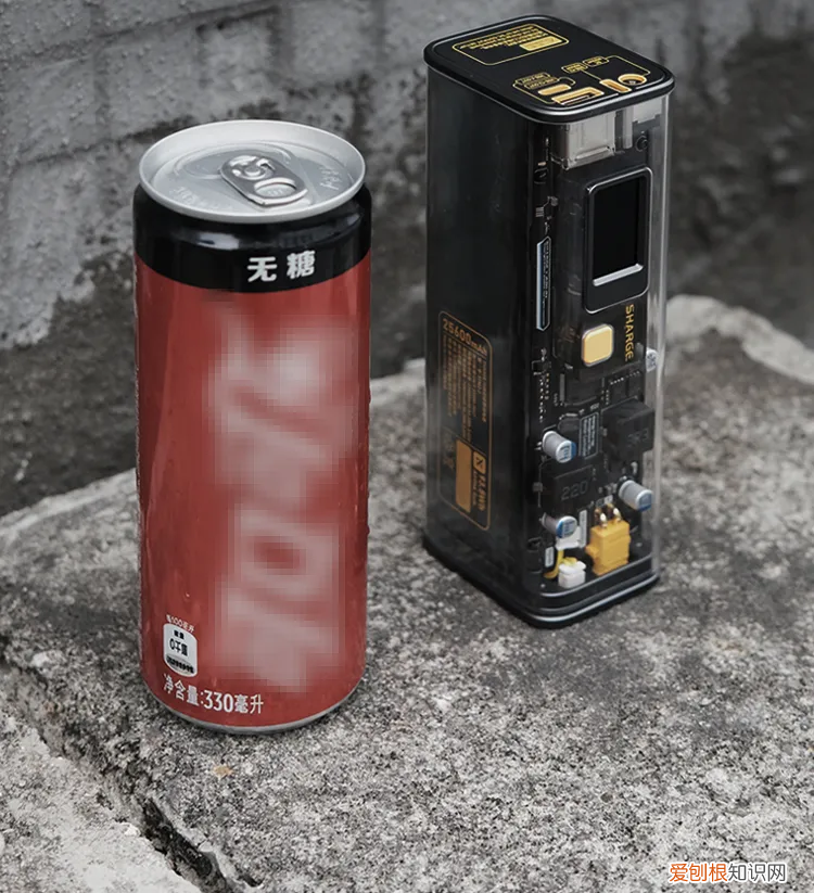 闪极超级移动电源揭秘评测