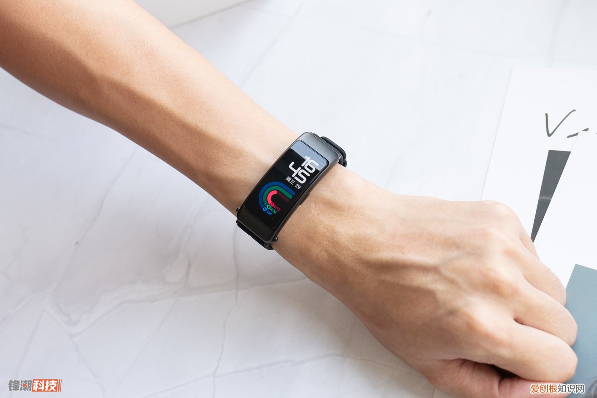 华为手环 B6 体验评测：功能有哪些，为什么那么贵？