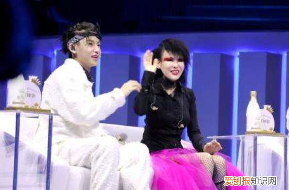 罗琦的眼睛怎么了