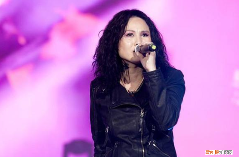 罗琦的眼睛怎么了