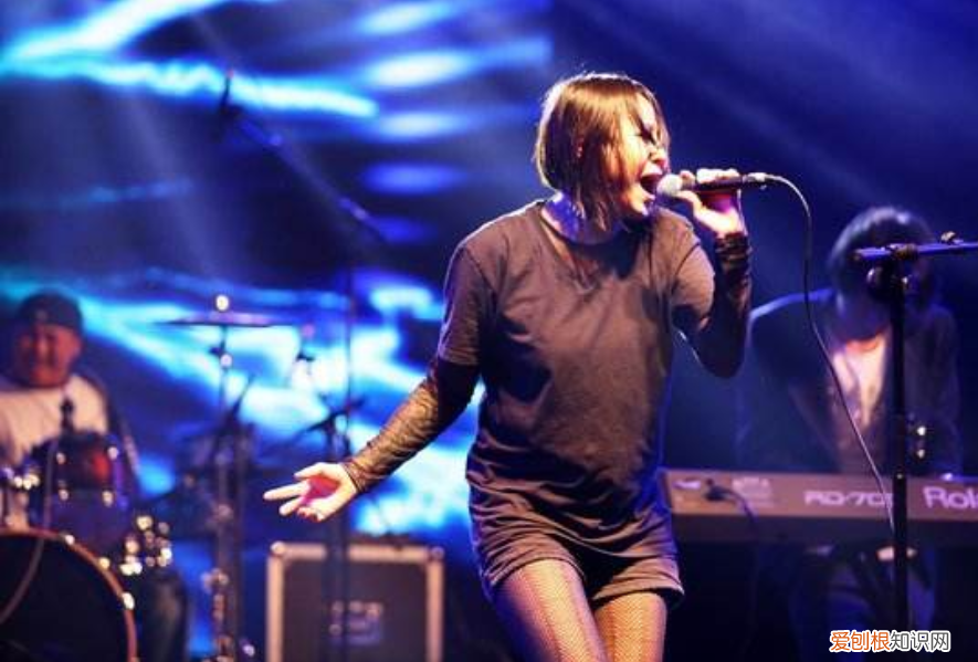 罗琦的眼睛怎么了