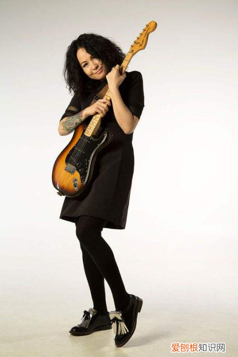 罗琦的眼睛怎么了