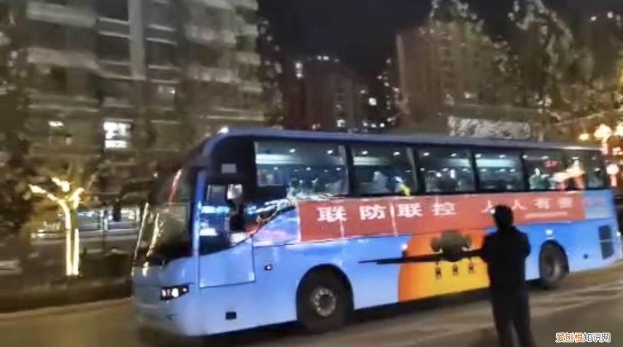 上千名医护集结驰援西安抗疫,西安,加油!