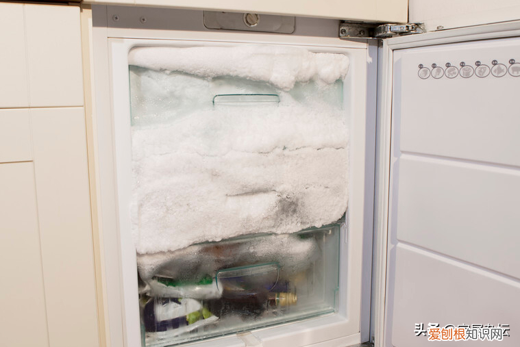 家里的冰箱总是结冰