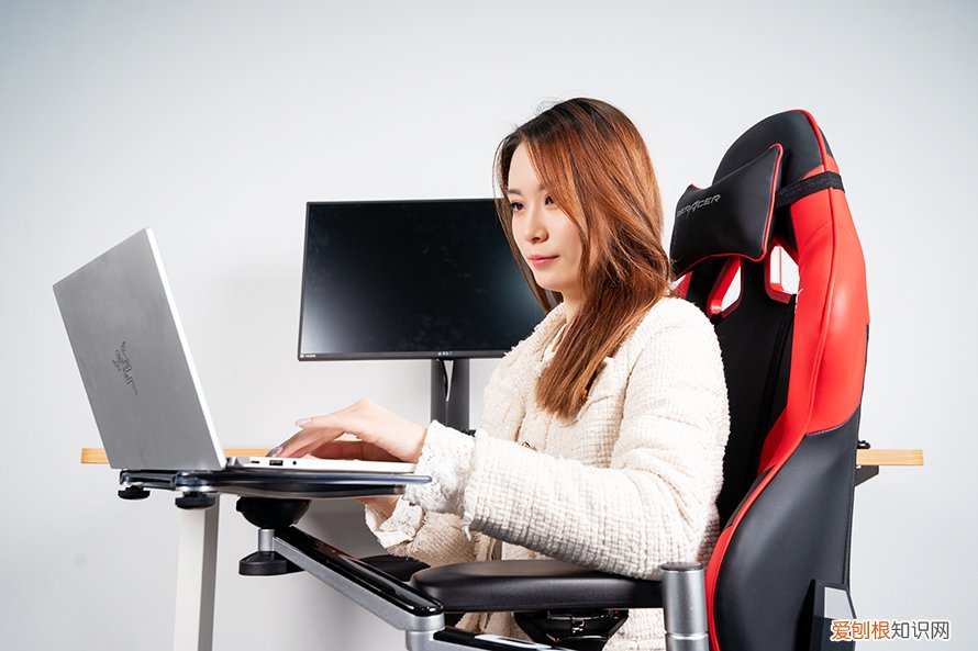 迪锐克斯模块化电竞椅评测