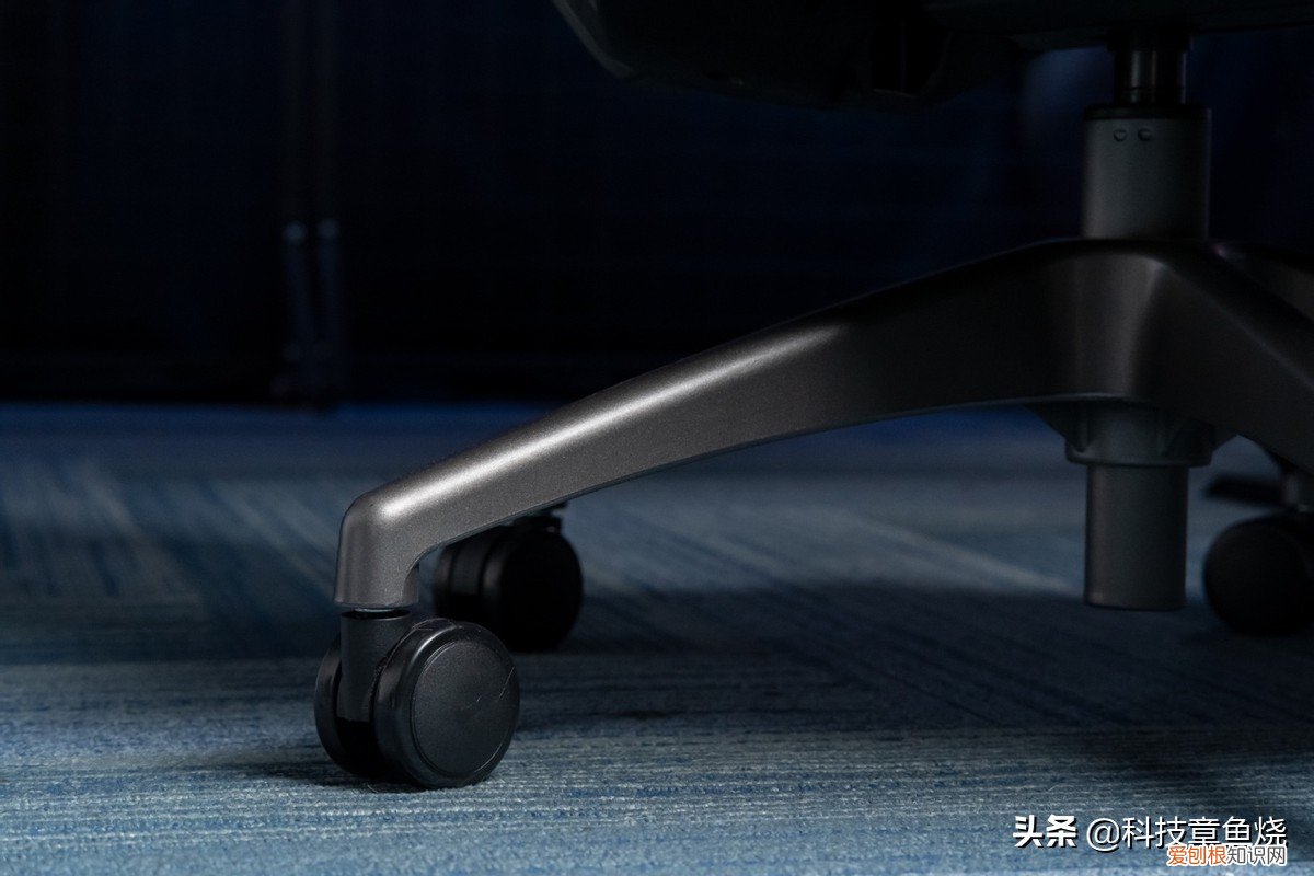 电竞椅和电脑椅的区别