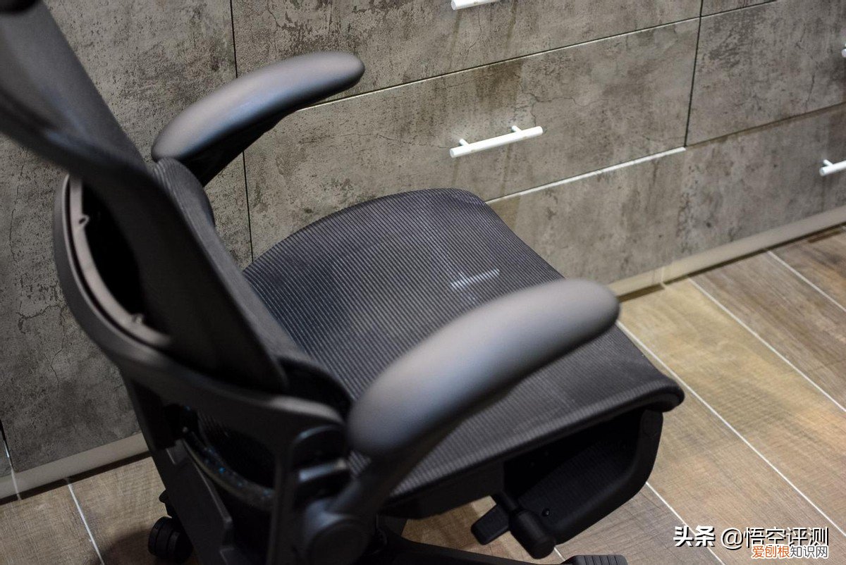 网易严选星舰人体工学椅深度评测