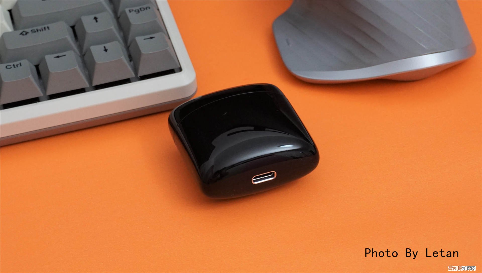 科大讯飞智能录音耳机评测:可以录音转文字,商务功能强大