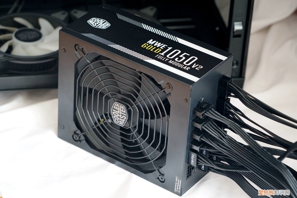 酷冷至尊MWE金牌1050W评测结果怎么样