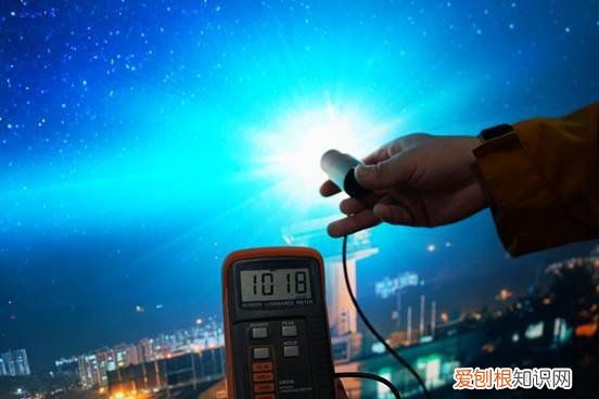 海信8k pro双屏电视怎么样