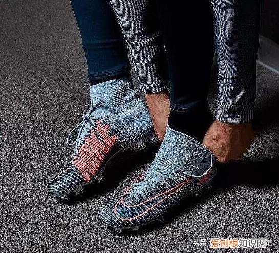 如何选择足球鞋