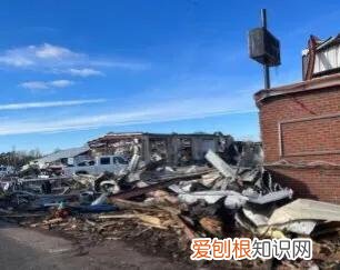 美国30个龙卷风灾害已造成超百人死亡