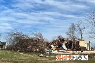 美国30个龙卷风灾害已造成超百人死亡