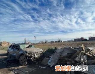 美国30个龙卷风灾害已造成超百人死亡