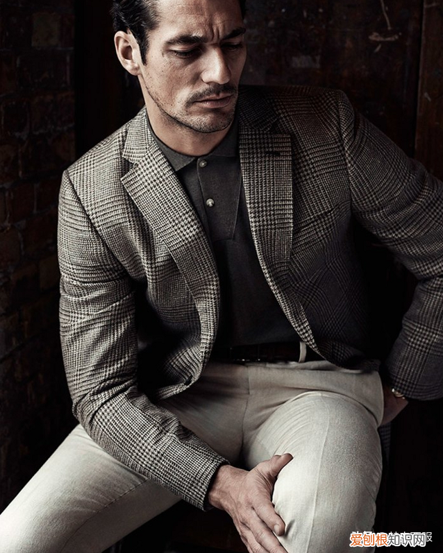 西装礼仪扣子怎么扣