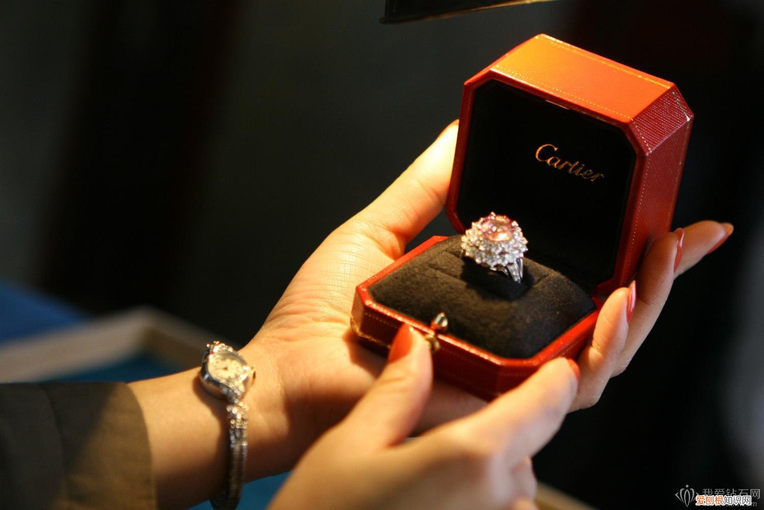 结婚钻戒买什么牌子好