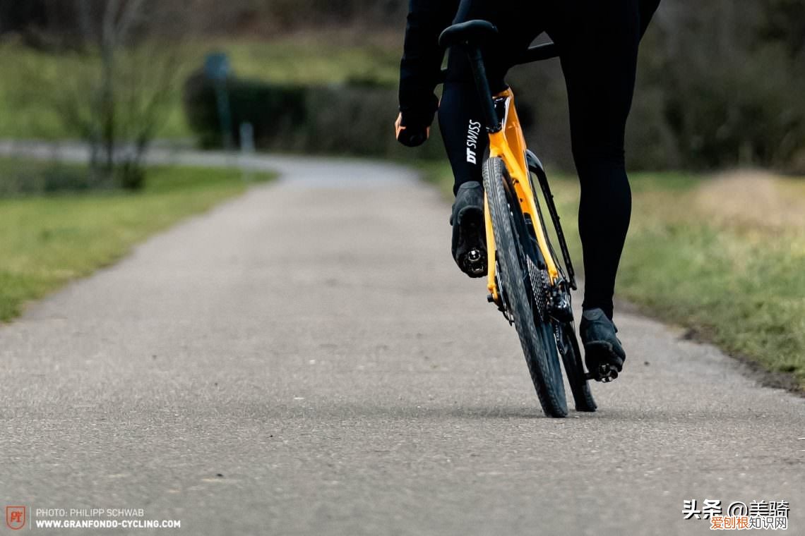 美利达eSILEX + 600外媒评测电助力全地形公路车