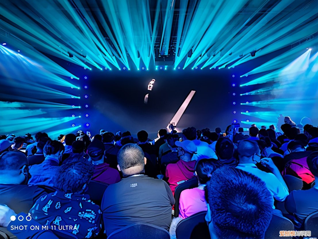 小米11 ultra评测值得买吗，真的发热严重？