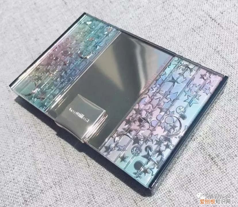 粉饼哪个牌子好用不脱妆?