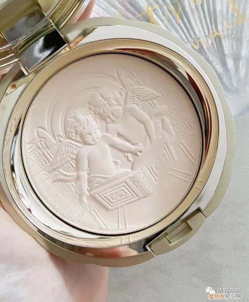 粉饼哪个牌子好用不脱妆?