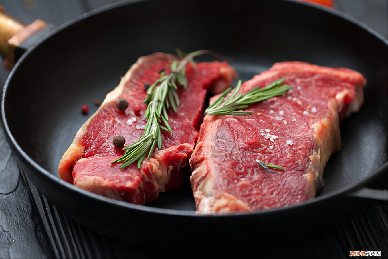 炒菜用什么锅好吃家庭用最健康?