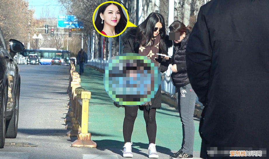 李湘同神秘男子开车出行发生剐蹭,瞬间引发网友热议