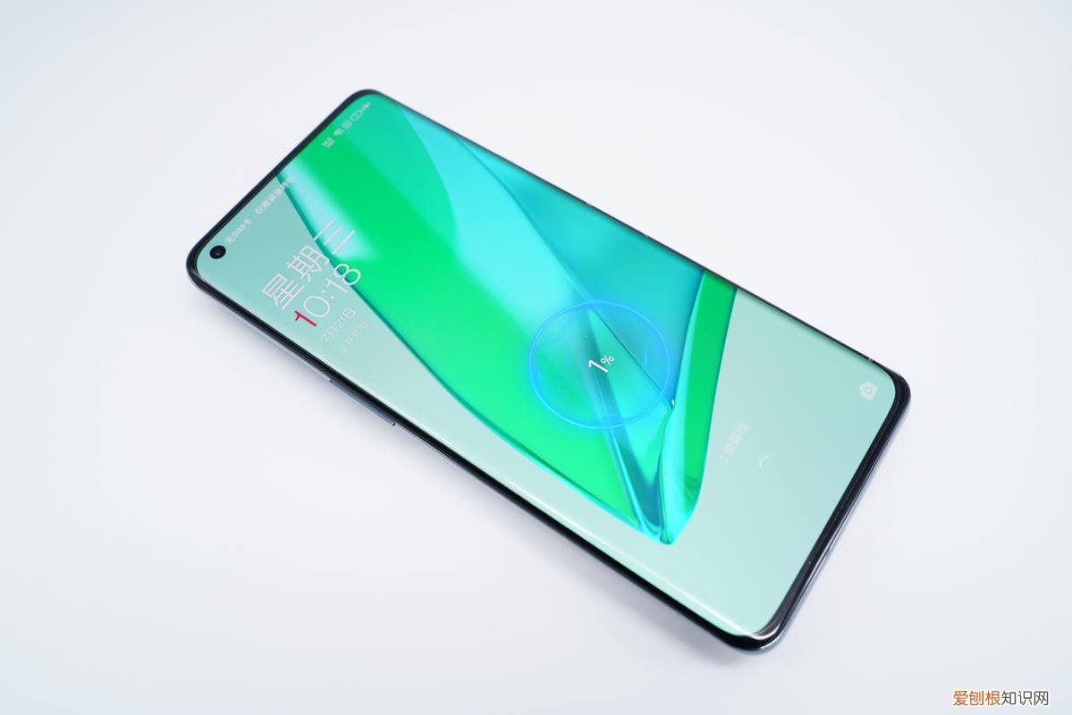 苹果MagSafe无线充电宝怎么样?