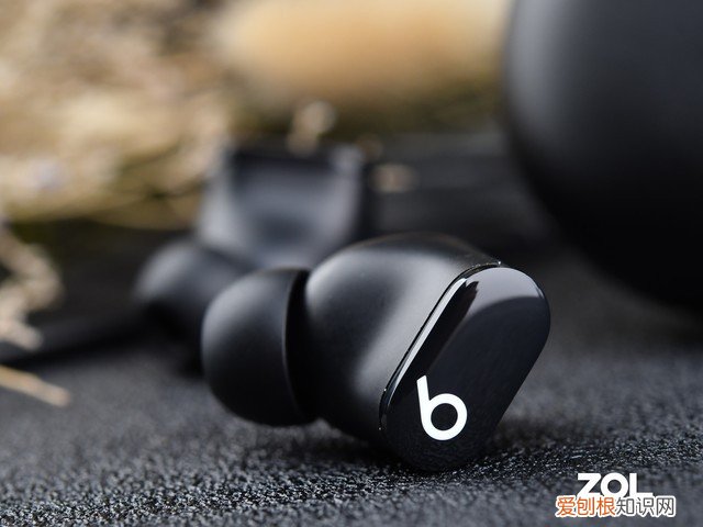 beats studio buds和airpods pro对比评测哪个好?