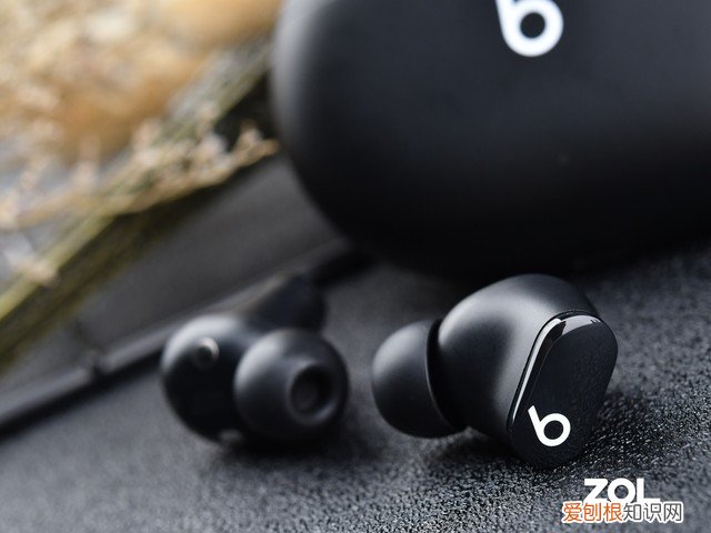 beats studio buds和airpods pro对比评测哪个好?