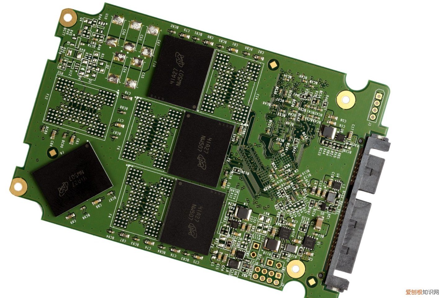 台式机固态硬盘怎么选？
