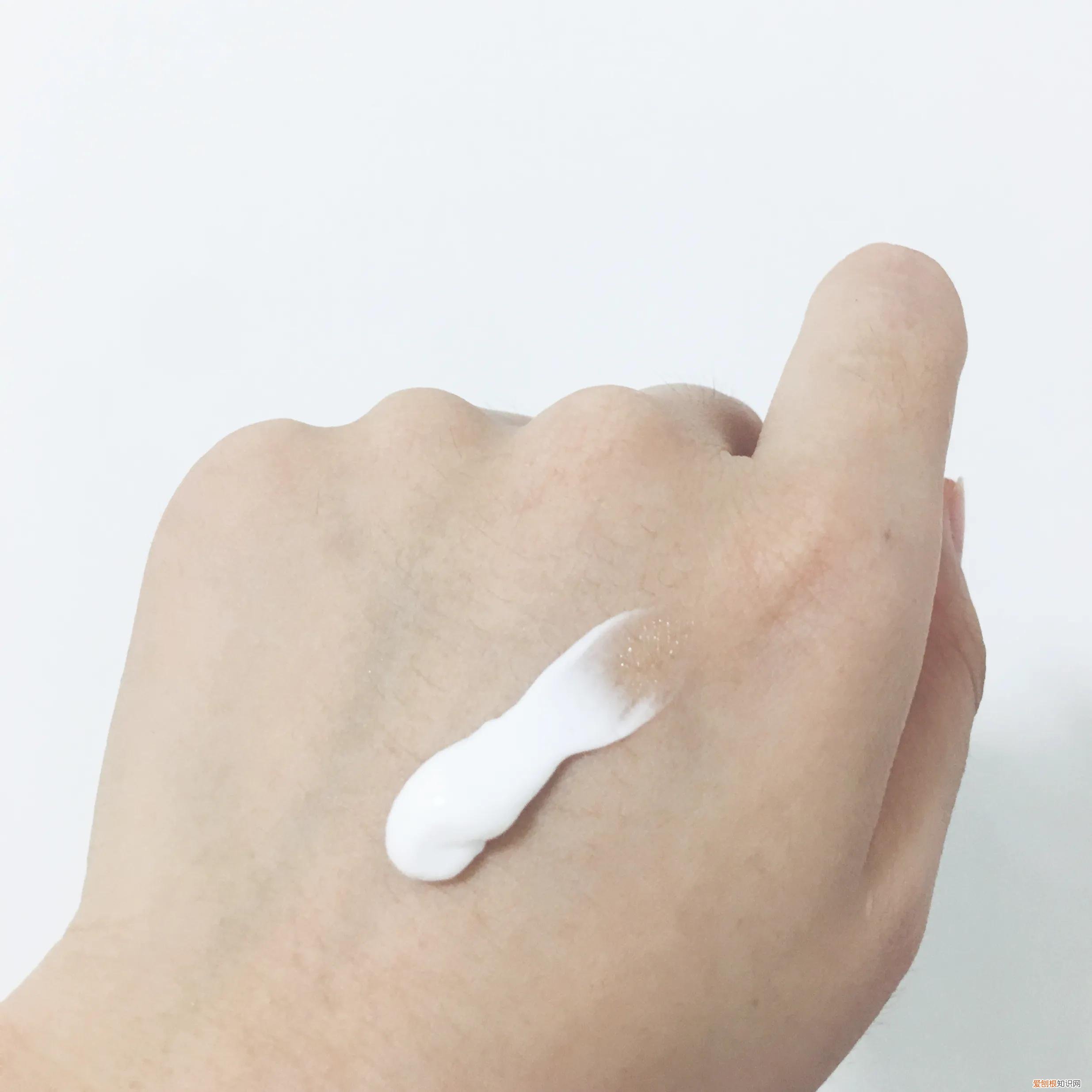 乳液什么时候用比较好？