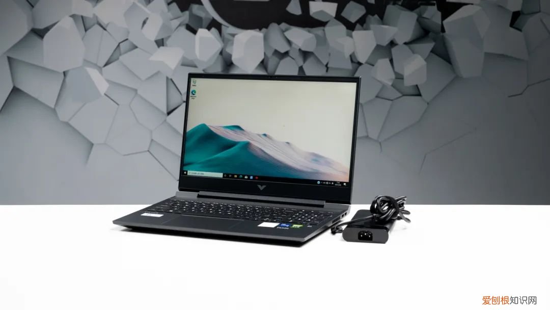 惠普的暗影精灵和光影精灵参数区别对比哪个好?