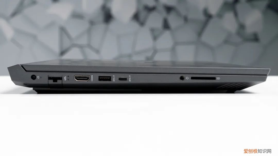 惠普的暗影精灵和光影精灵参数区别对比哪个好?