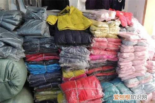 回收旧衣服怎么赚钱？