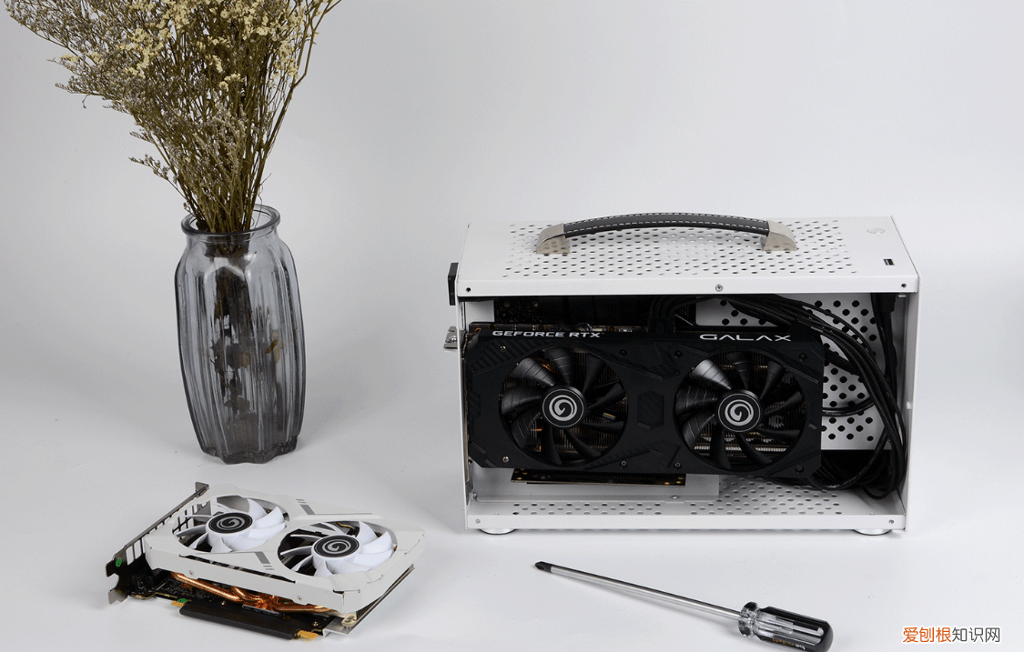 超频三蜂鸟i100 ITX机箱开箱装机测评，支持什么样的主板？