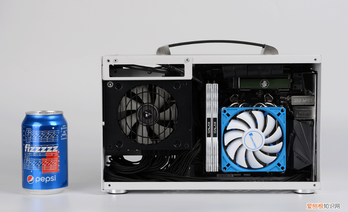 超频三蜂鸟i100 ITX机箱开箱装机测评，支持什么样的主板？