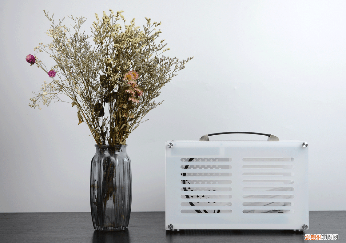 超频三蜂鸟i100 ITX机箱开箱装机测评，支持什么样的主板？